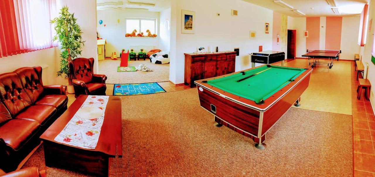 Agrohotel Tri Brezy Hrustin المظهر الخارجي الصورة