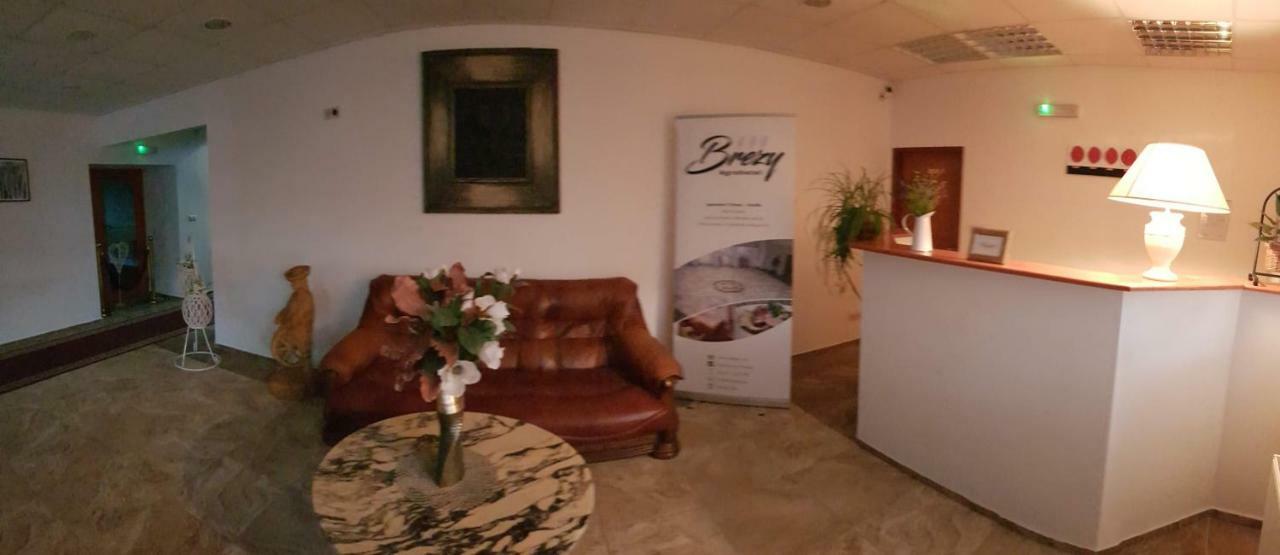 Agrohotel Tri Brezy Hrustin المظهر الخارجي الصورة